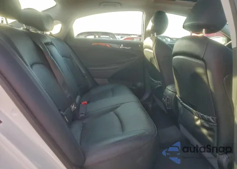 2014 Hyundai Sonata Se z USA, uszkodzony, nr VIN 5NPEC4AB0EH854873